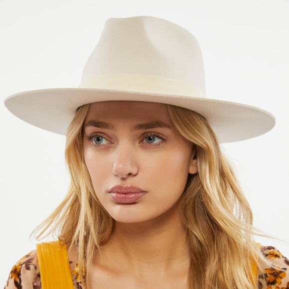 UO Flat Brim Felt Fedora - Picture 3 of 6